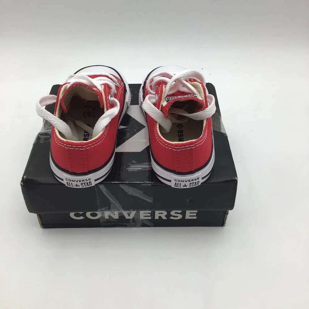 Converse Chuck Taylor All Star Infant Size 5 Red Low Top Sneakers 7J236 NEW